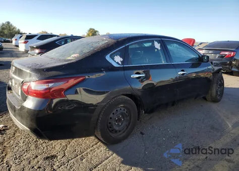 2018 Nissan Altima 2.5 z USA, uszkodzony, nr VIN 1N4AL3APXJC242356